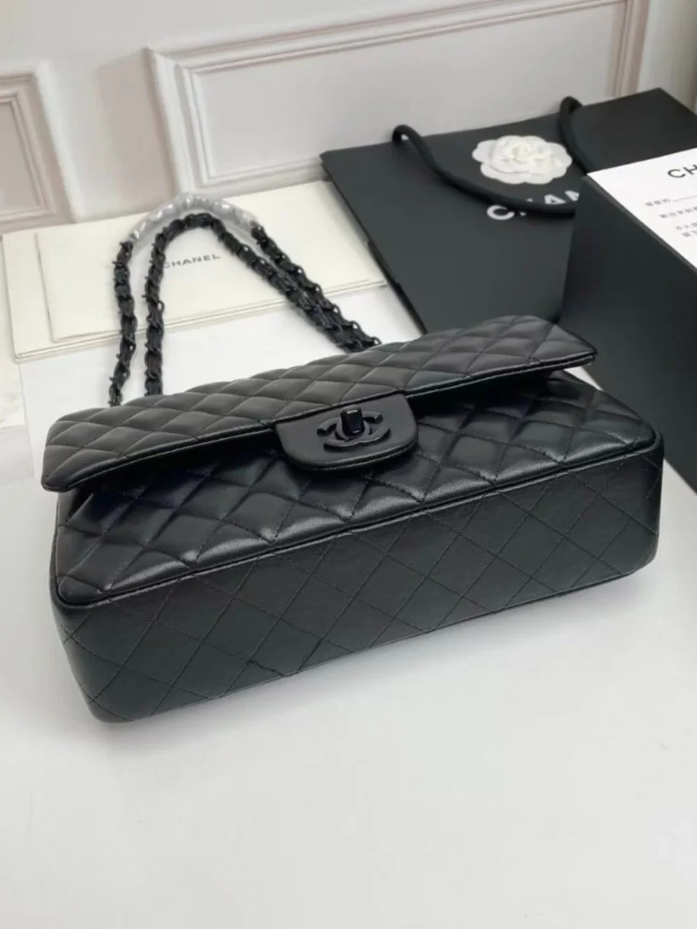Chanel Classic Flap Quilted Black Leather Black Tone Chain Shoulder Bag - Picture 4 of 9